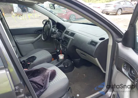 2006 Ford Focus Zx4 from USA, damaged, VIN 1FAHP34N56W249508